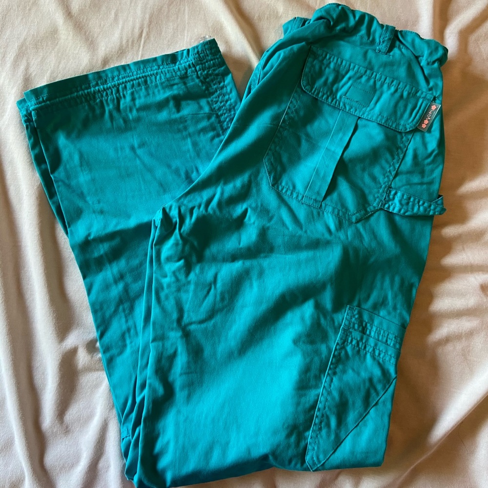 Koi teal cargo Lindsey scrub pants medium